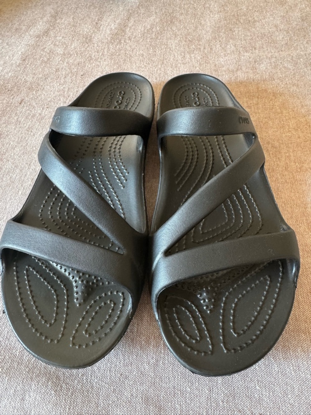 CROCS Black Slip-On Sandals